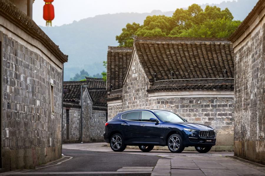  Maserati Levante GranLusso 2018 года  (фото 20 из 23)